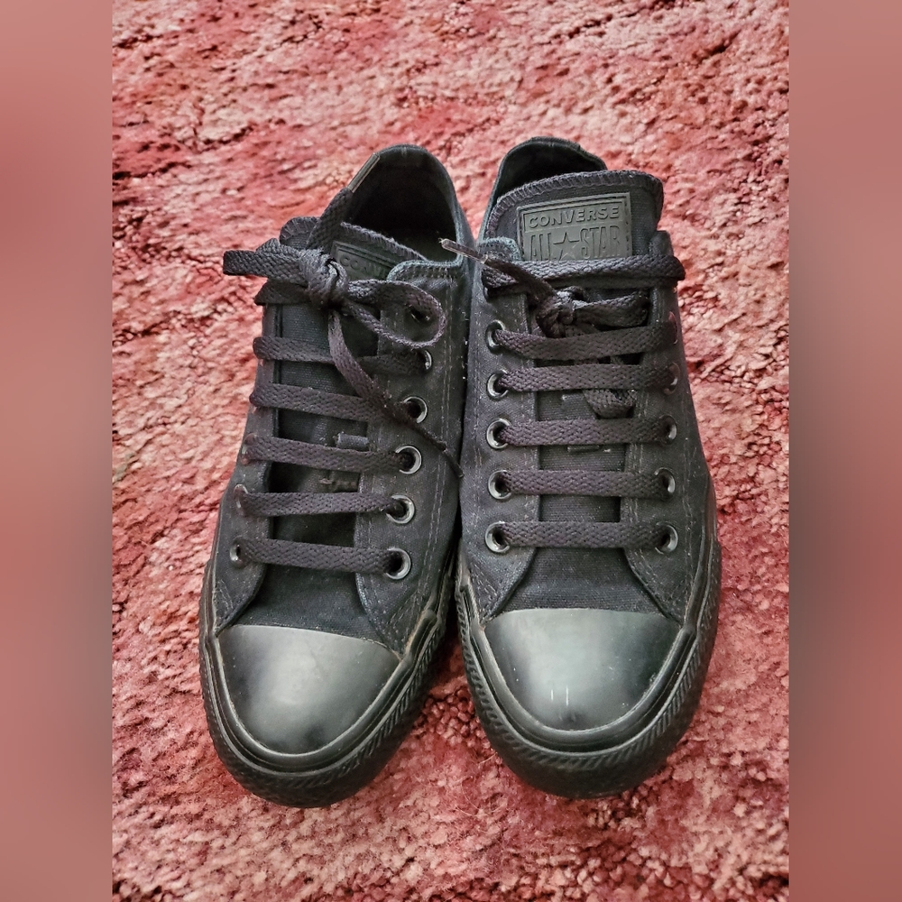 Converse black on black Chuck Taylor women's 7 men's 5 sneakers shoes